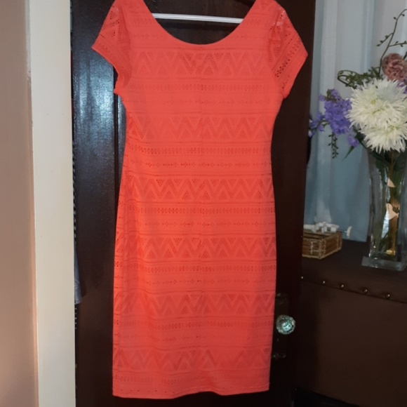 Dress - Picture 3 of 3